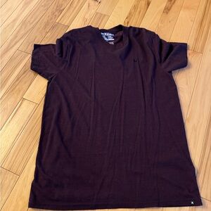 Hurley Men's maroon/burgundy Short Sleeve Tee